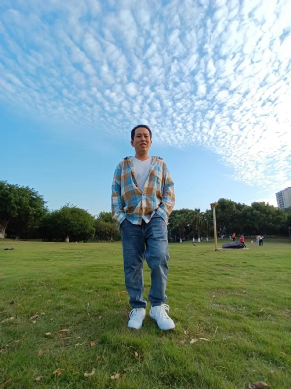 曹先生的第三张照片--钦州交友中心
